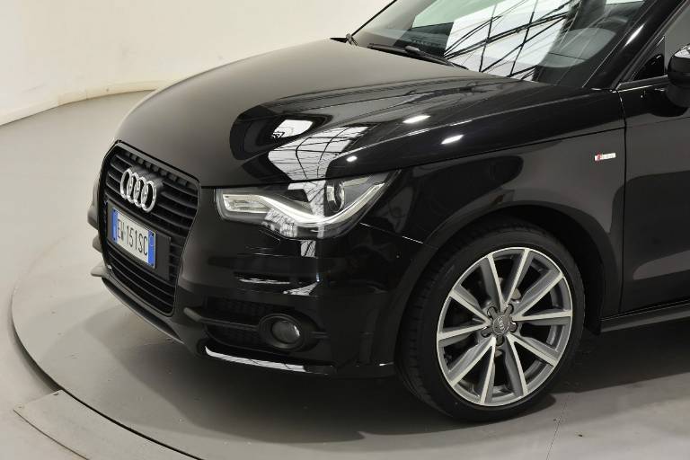 AUDI A1 33