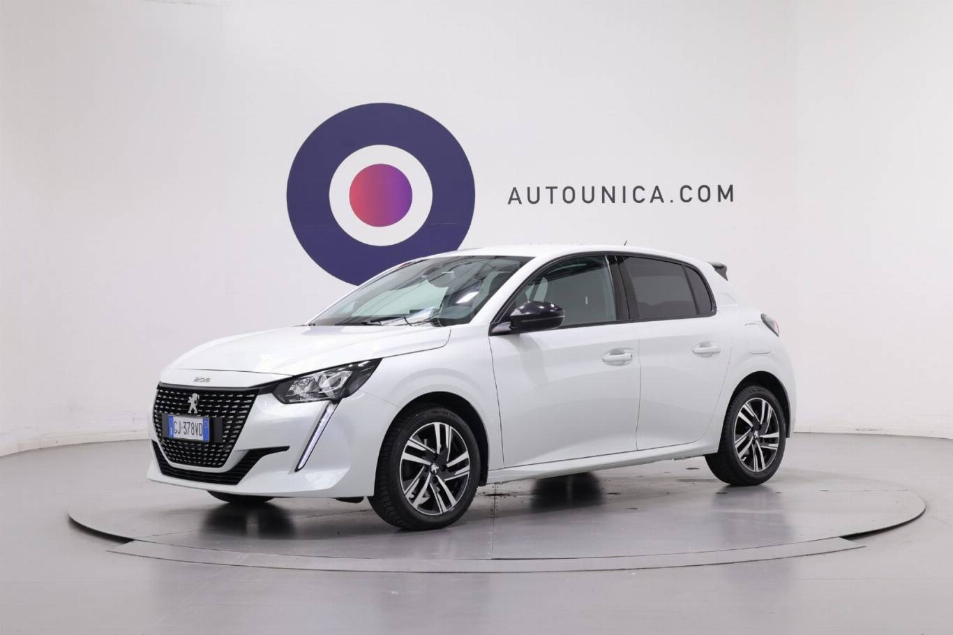 PEUGEOT 208