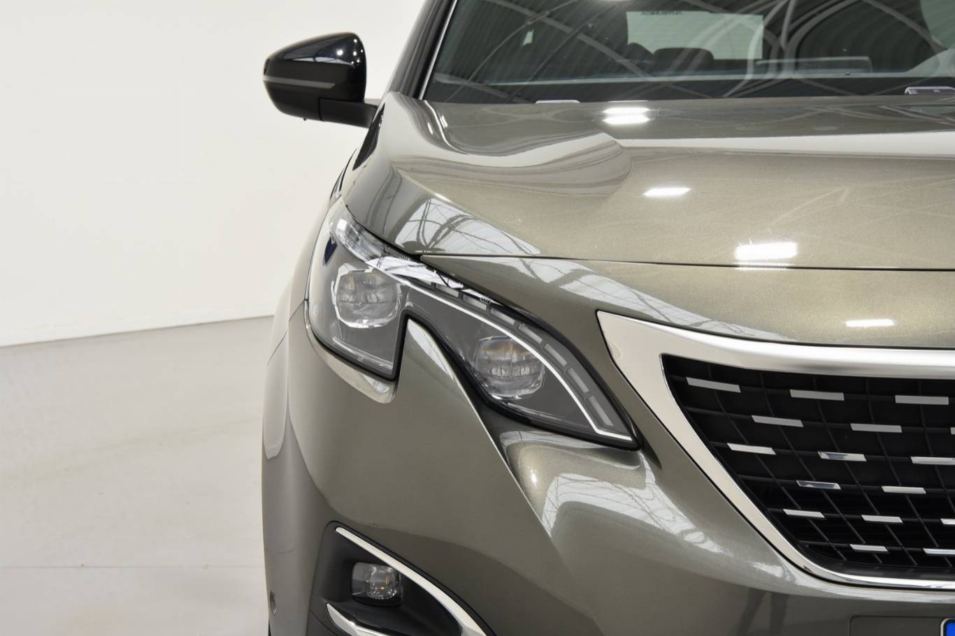 PEUGEOT 3008 16