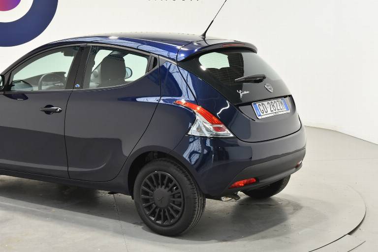 LANCIA Ypsilon 39