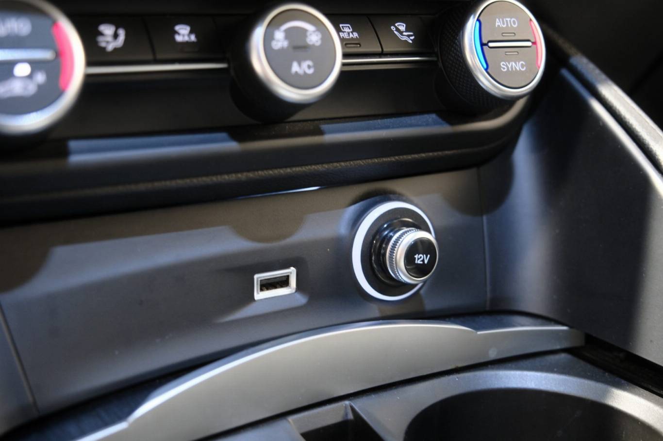 ALFA ROMEO Stelvio 23