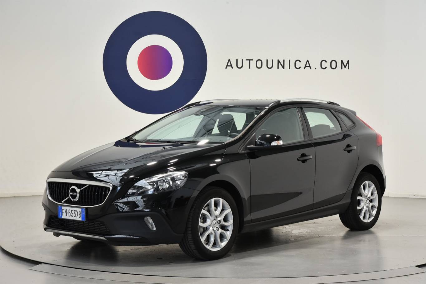 VOLVO V40 Cross Country 1