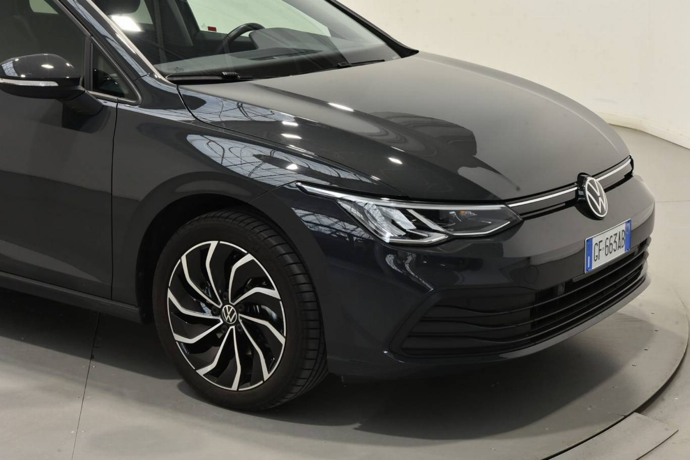 VOLKSWAGEN Golf Variant 16