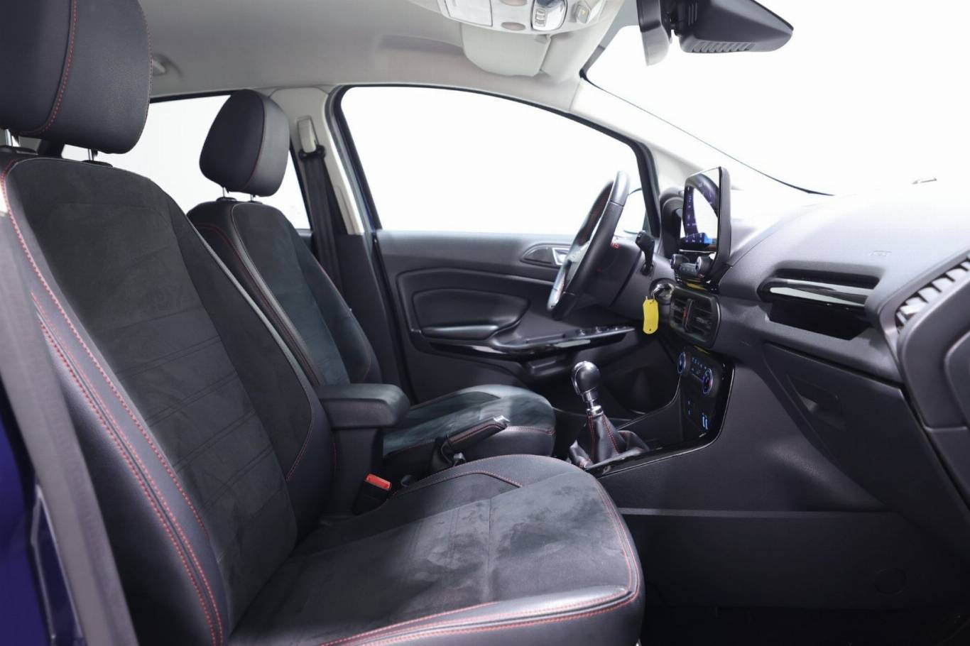 FORD EcoSport 34