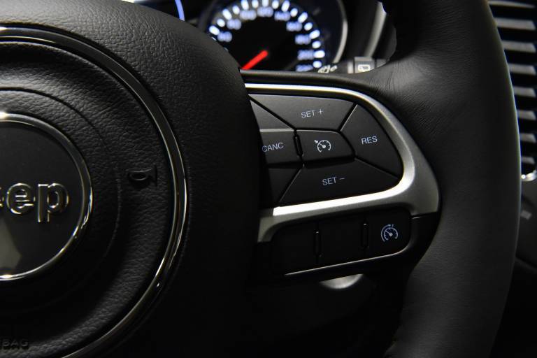 JEEP Compass 43