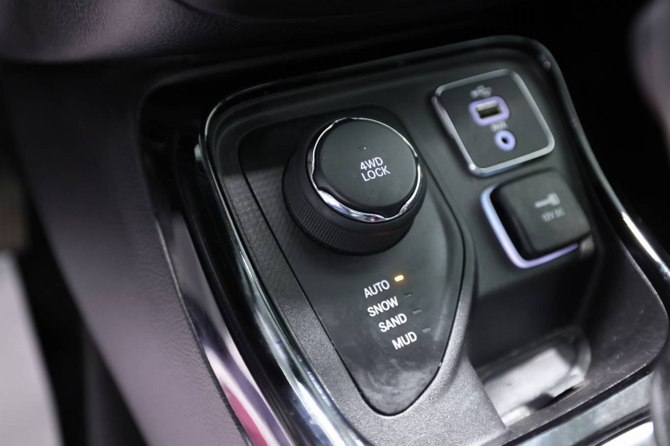JEEP Compass 31