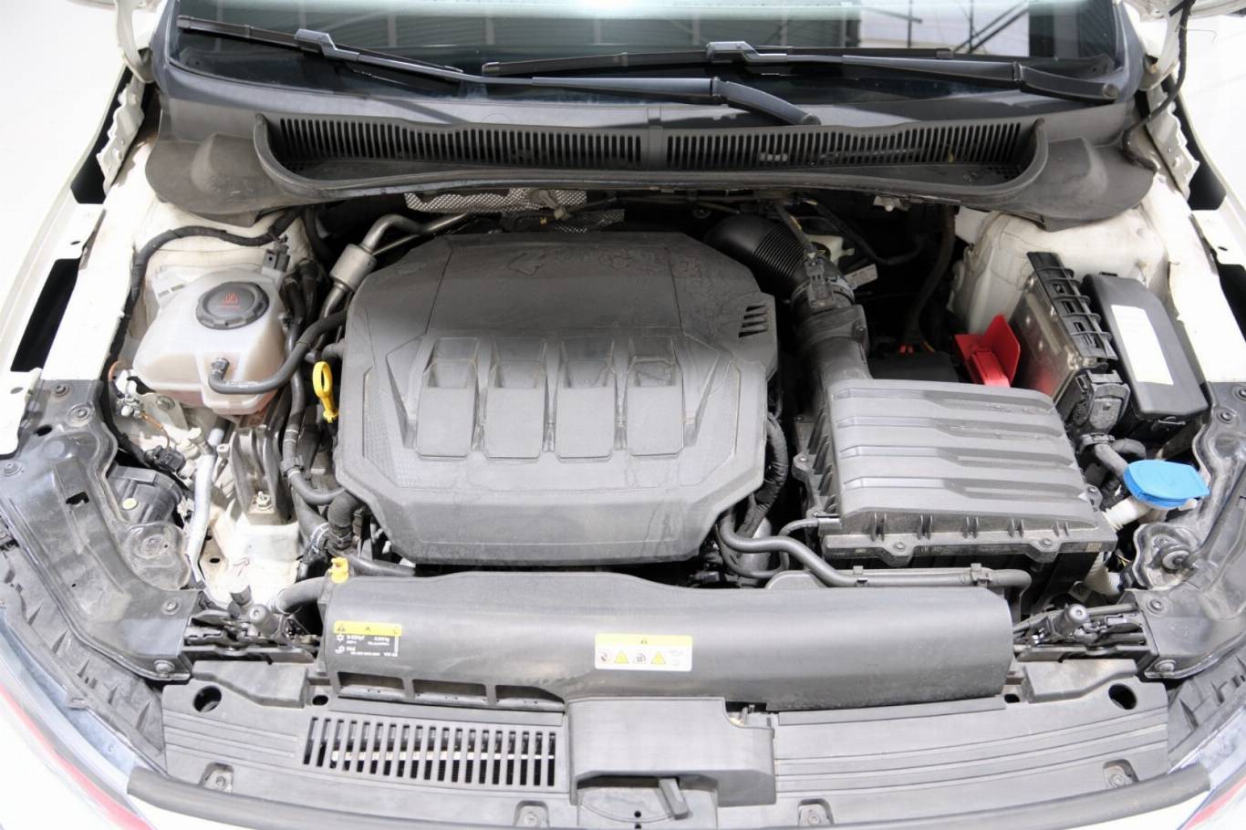 VOLKSWAGEN Polo GTI 52