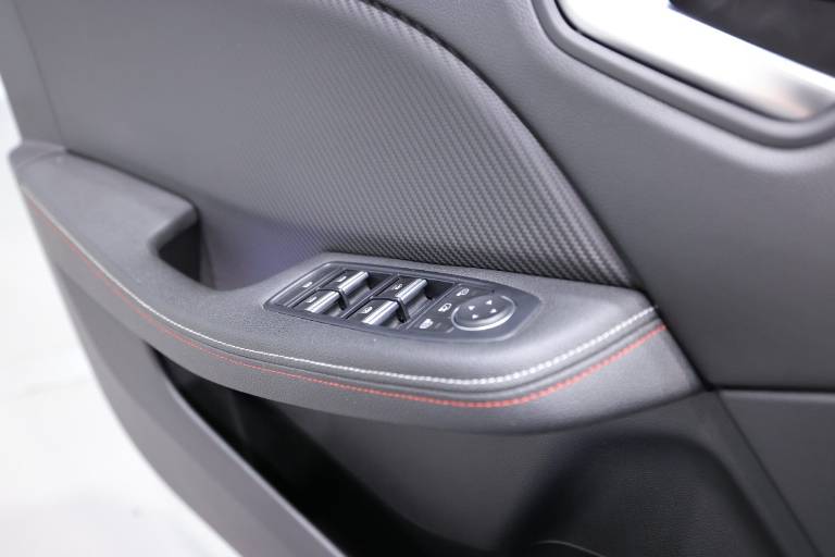 RENAULT Clio 33