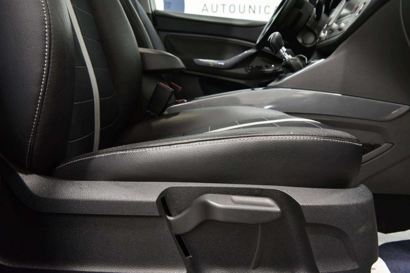 FORD Kuga 48