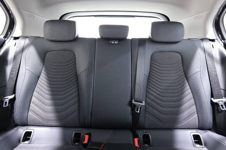 MERCEDES-BENZ A 180 38