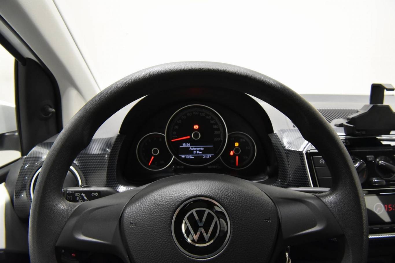 VOLKSWAGEN Up! 16