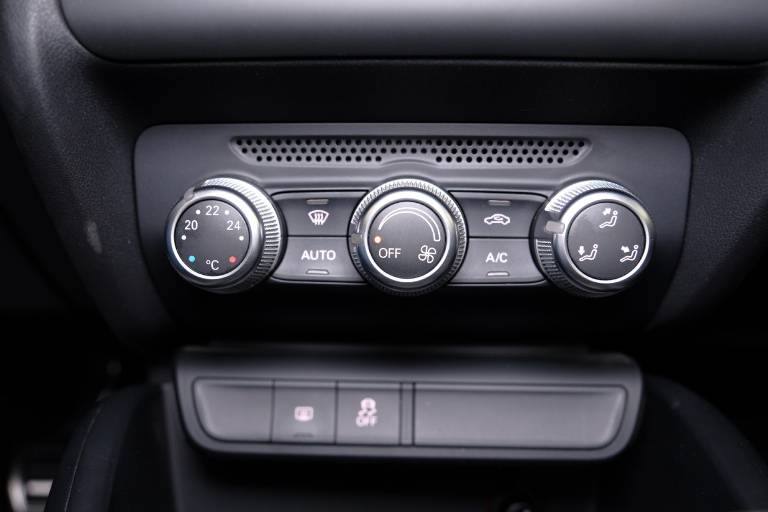 AUDI A1 28
