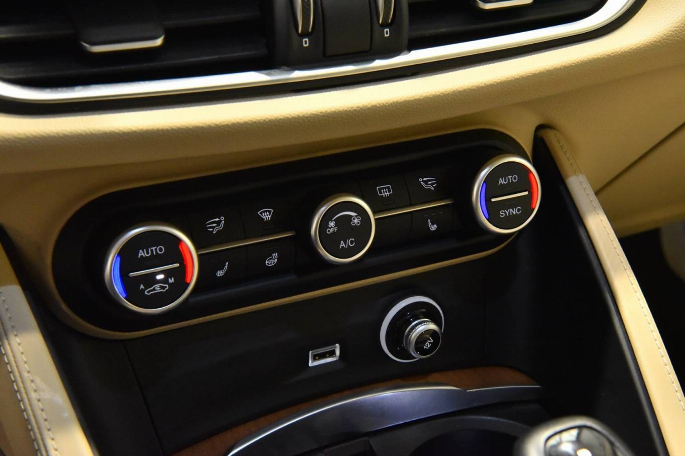 ALFA ROMEO Stelvio 14