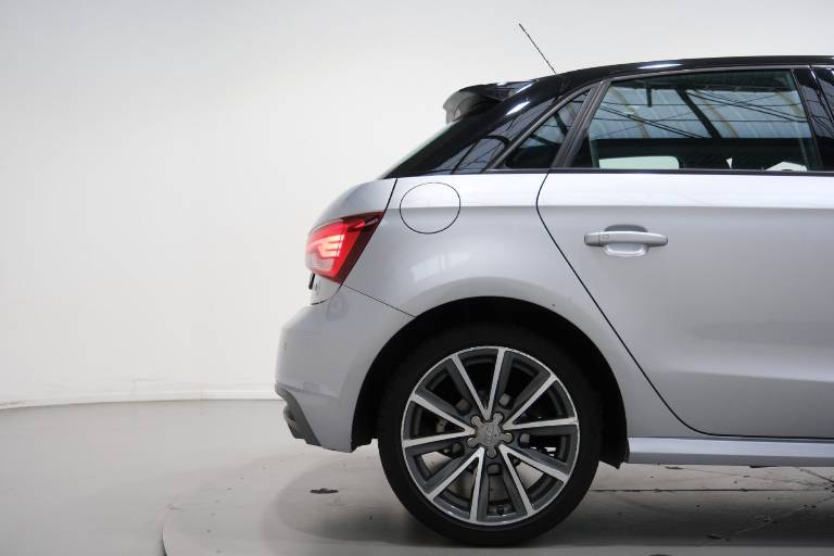 AUDI A1 48