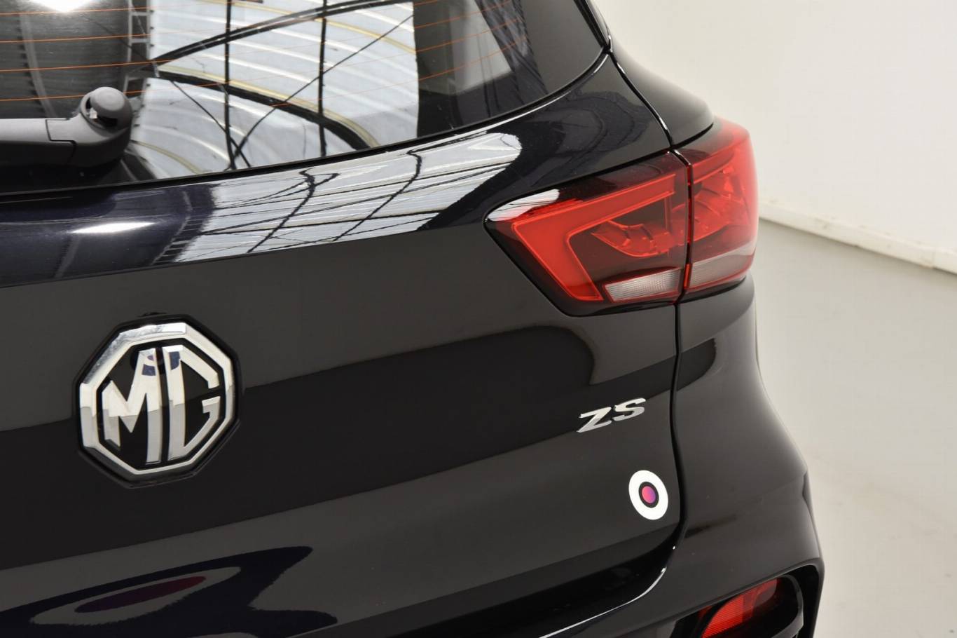 MG ZS 42