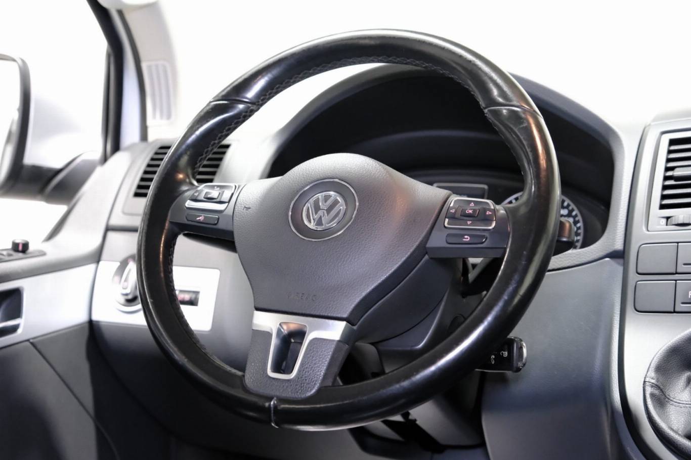 VOLKSWAGEN T5 Multivan 49