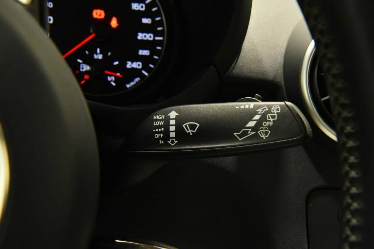 AUDI A1 27