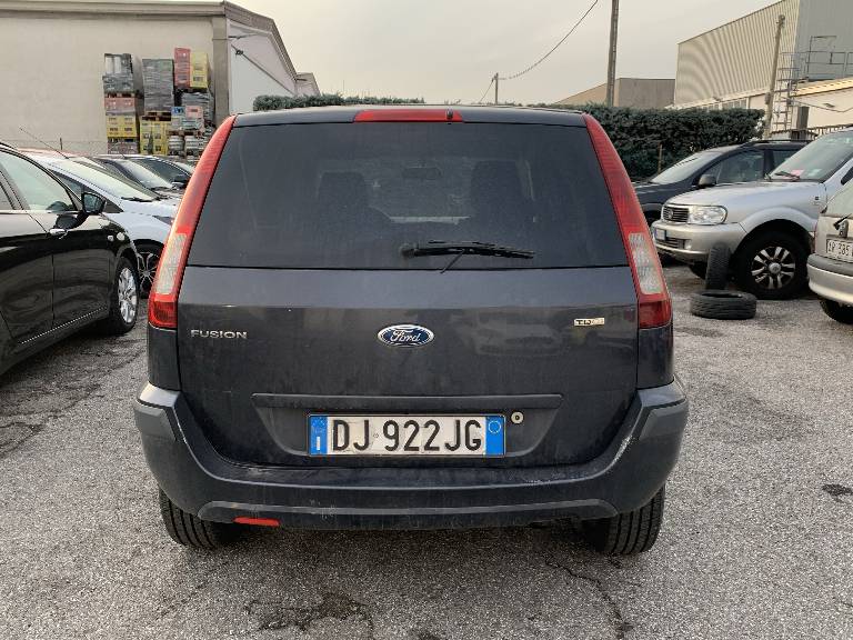 FORD Fusion 5