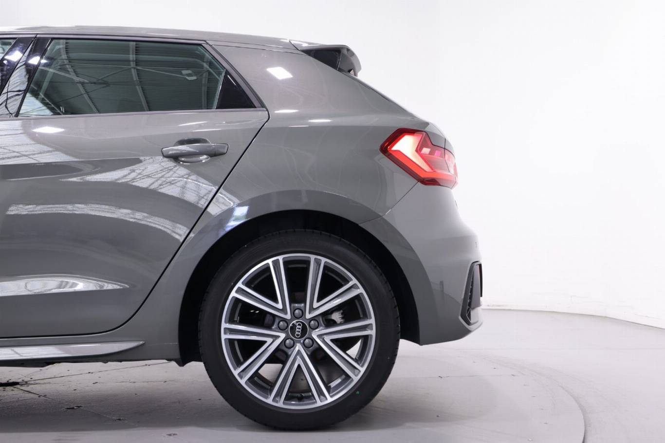 AUDI A1 38
