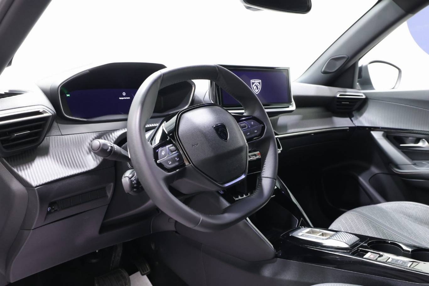 PEUGEOT 2008 5