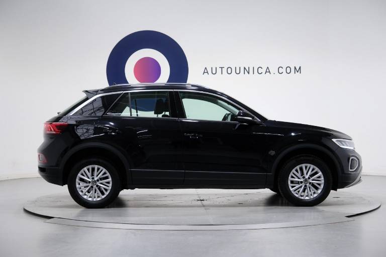 VOLKSWAGEN T-Roc 4