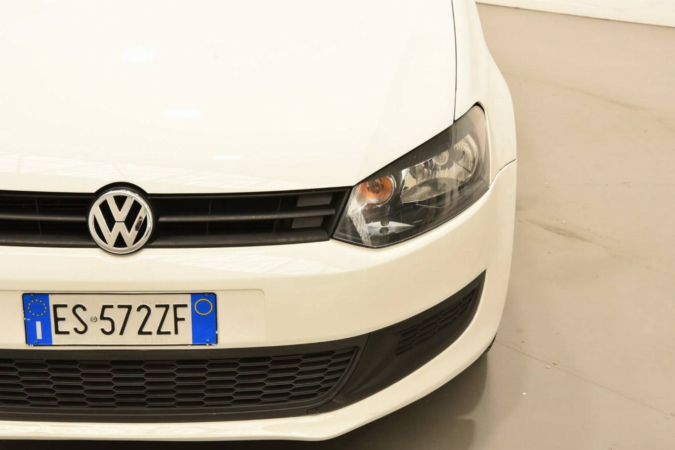 VOLKSWAGEN Polo 13