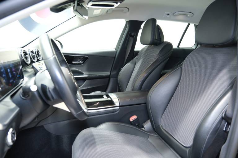 MERCEDES-BENZ C 200 6