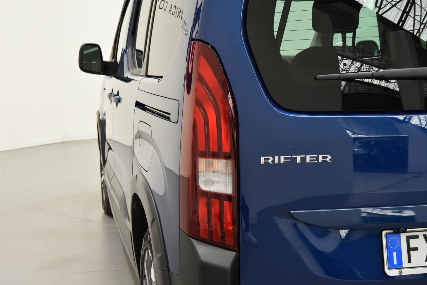 PEUGEOT Rifter 38