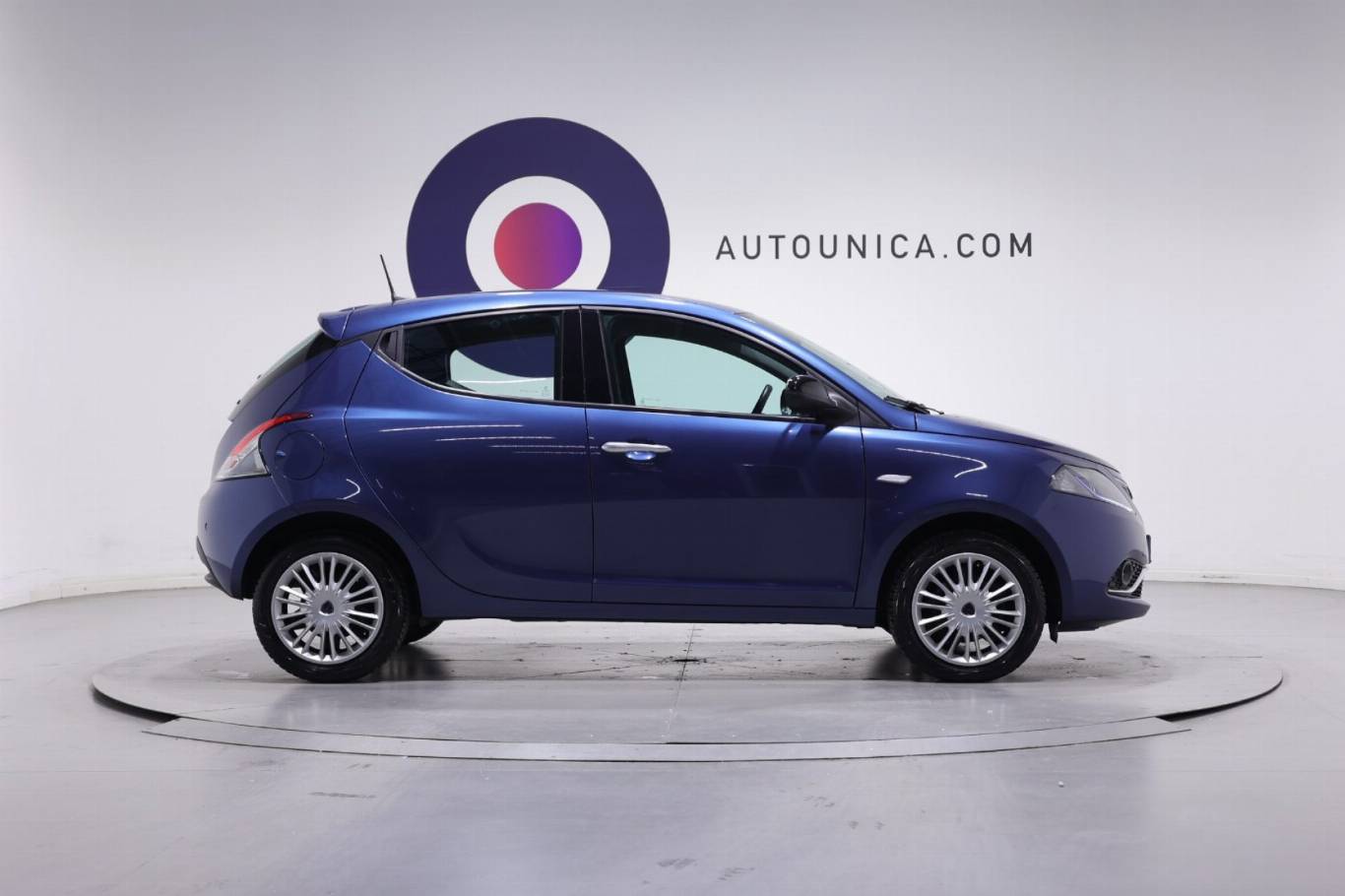 LANCIA Ypsilon 4