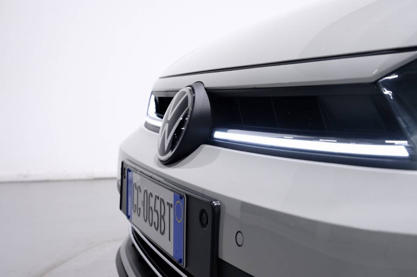 VOLKSWAGEN Polo 59