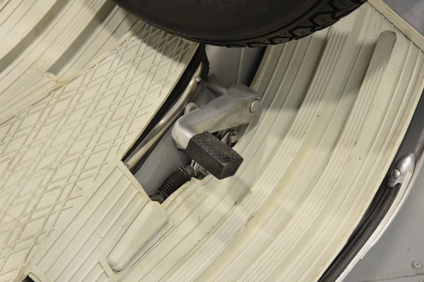 PIAGGIO Vespa 150 Sprint 25