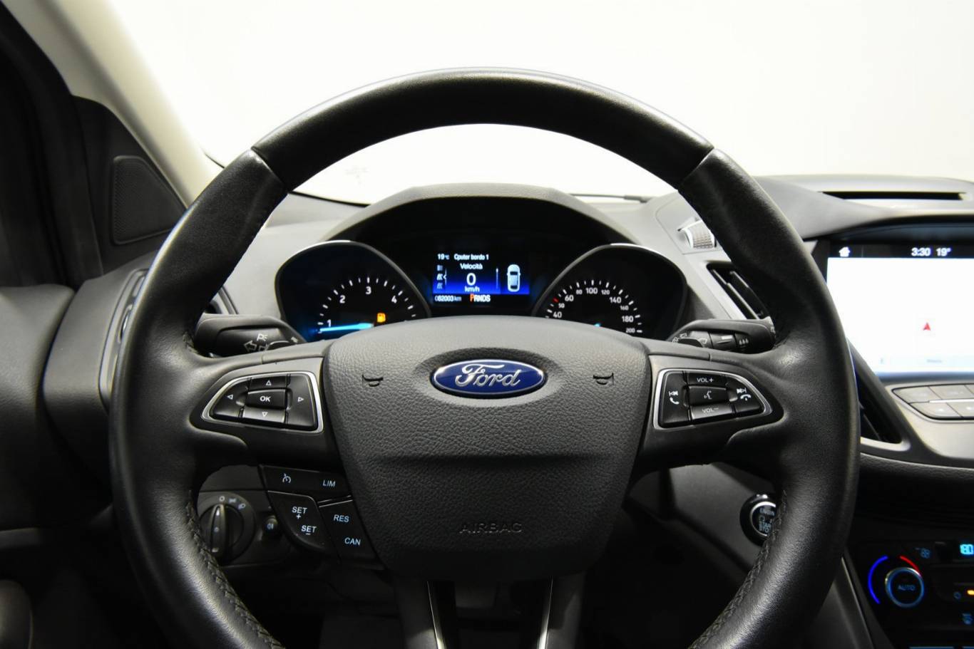 FORD Kuga 41