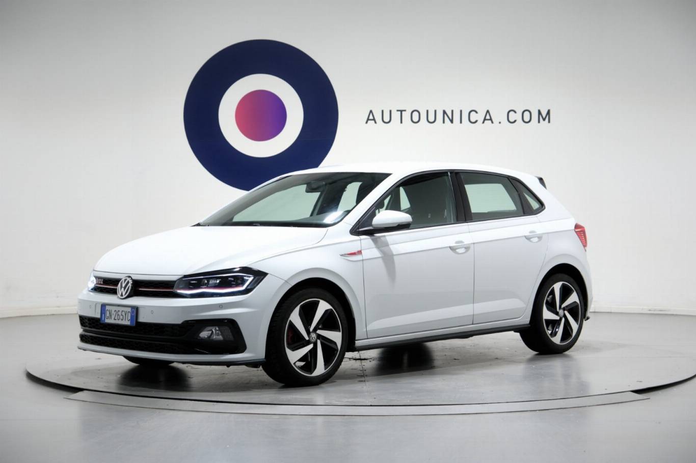 VOLKSWAGEN Polo GTI 1