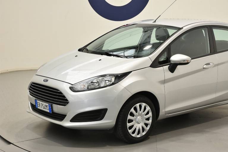 FORD Fiesta 16