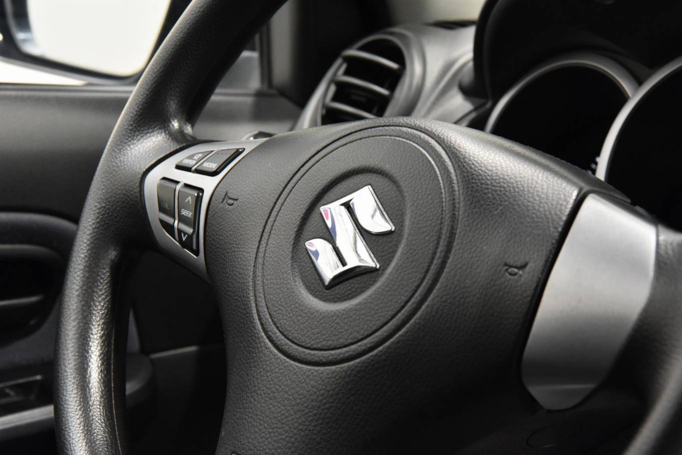 SUZUKI Grand Vitara 24