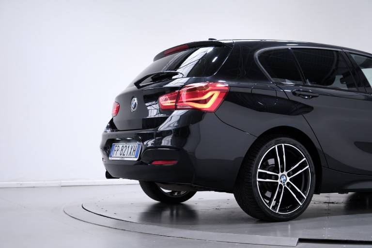 BMW 118 54