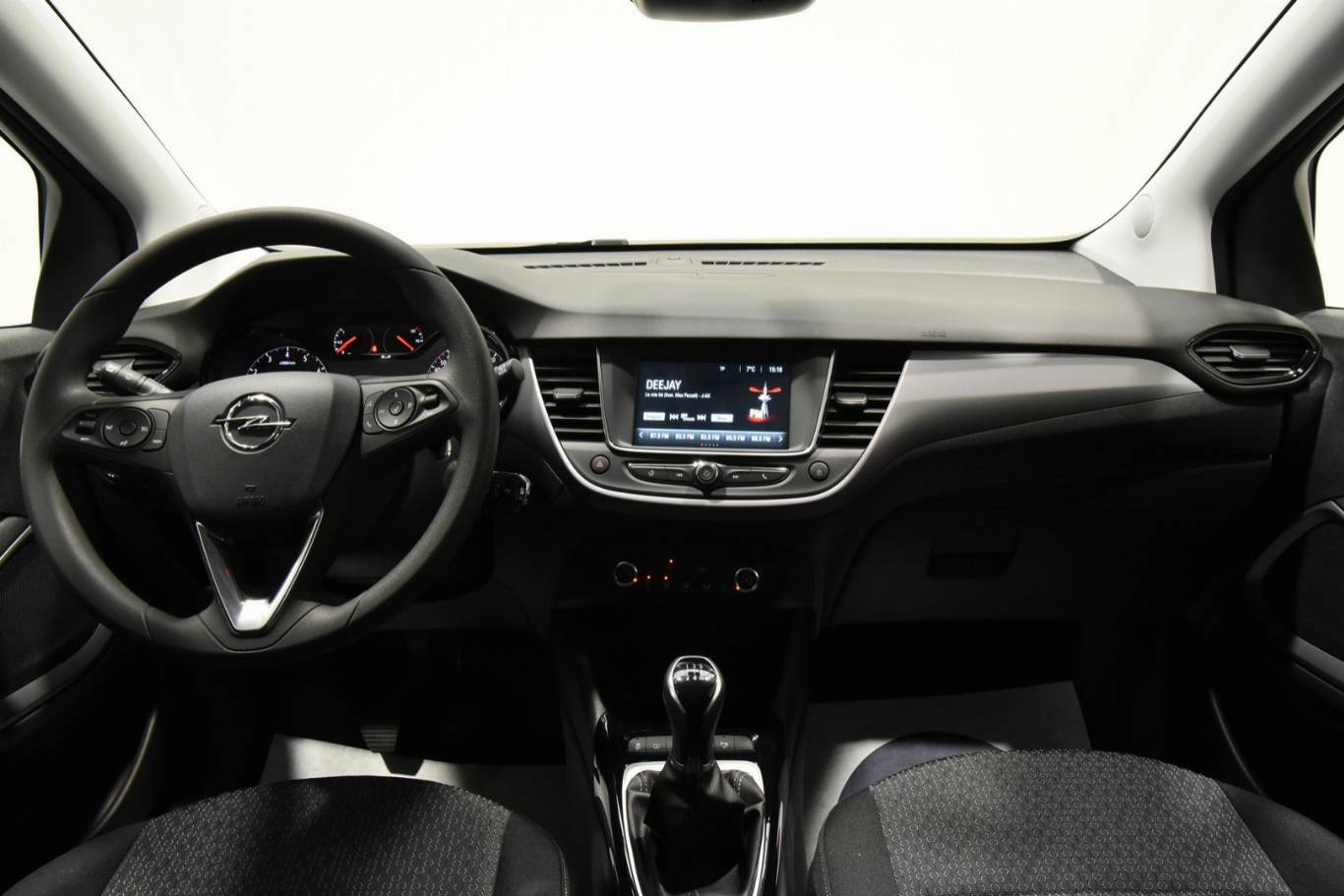 OPEL Crossland X 21