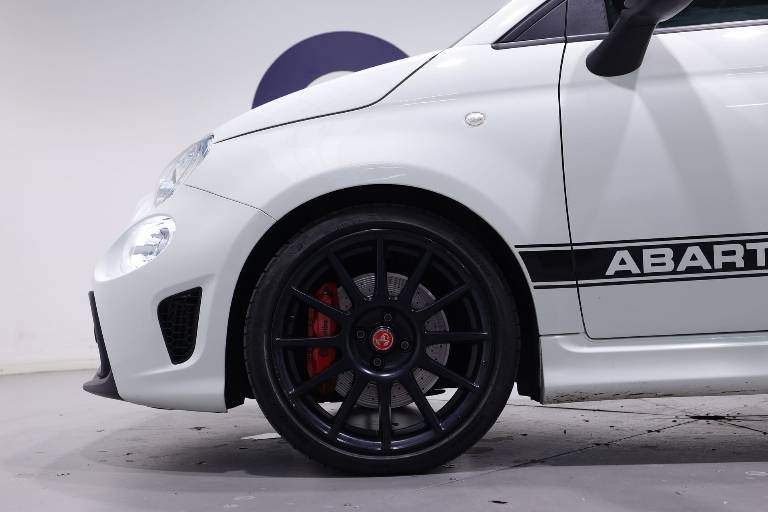 ABARTH 595 17