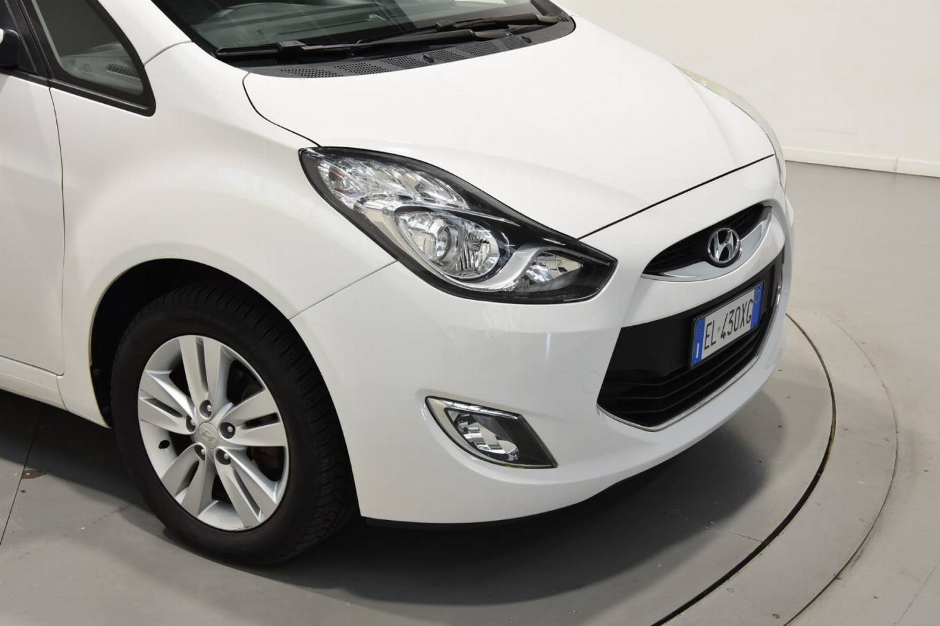 HYUNDAI IX20 38