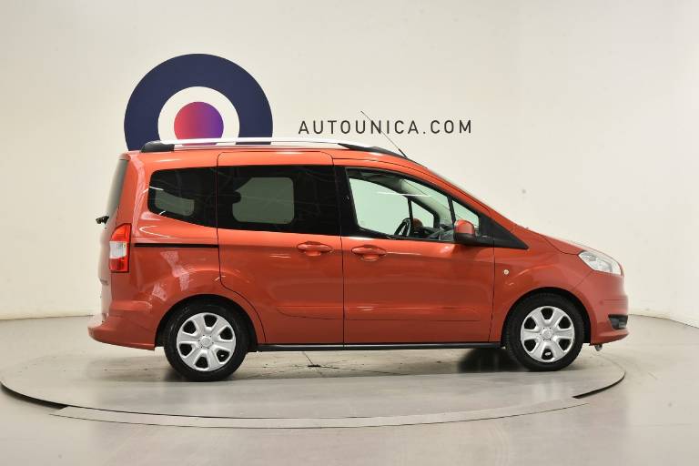 FORD Tourneo Courier 31