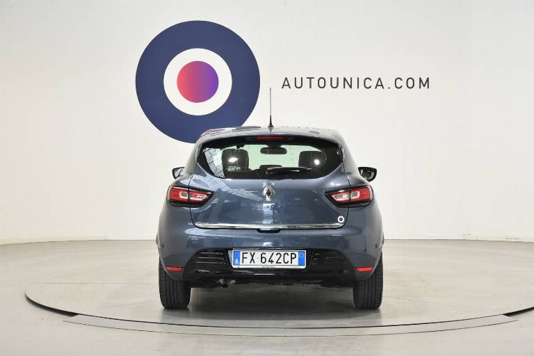RENAULT Clio 6