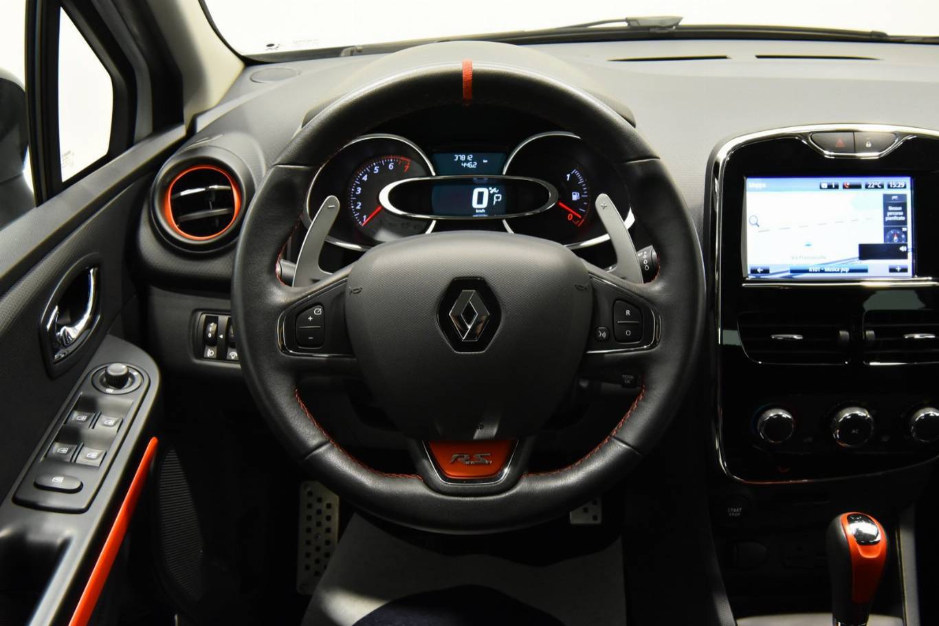 RENAULT Clio 23