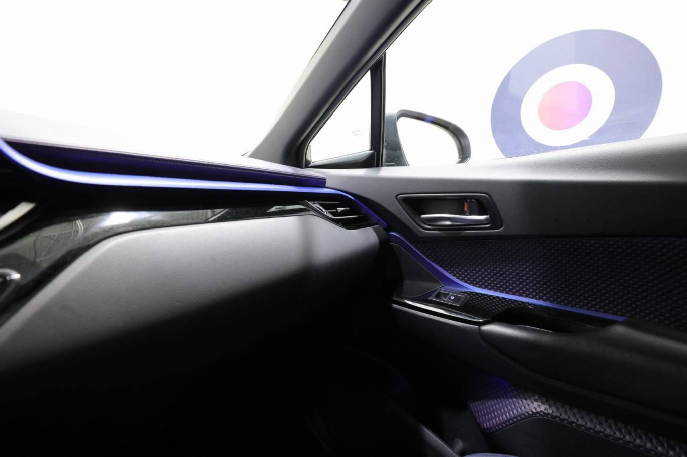 TOYOTA C-HR 30