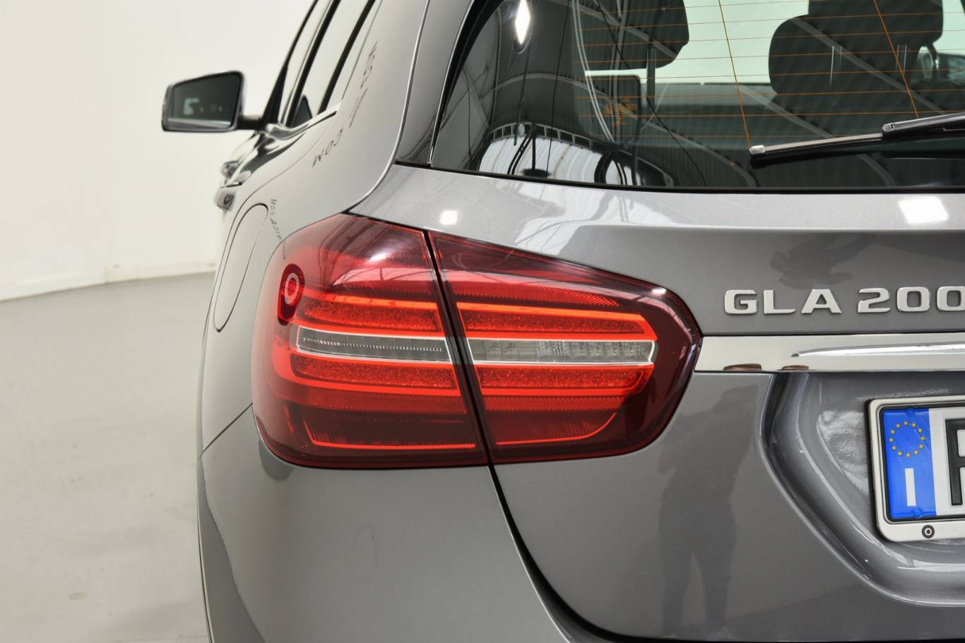 MERCEDES-BENZ GLA 200 37