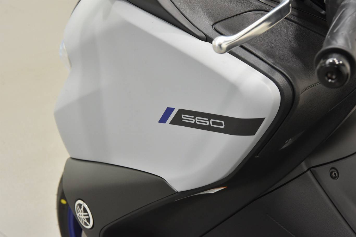 YAMAHA T-Max 560 35