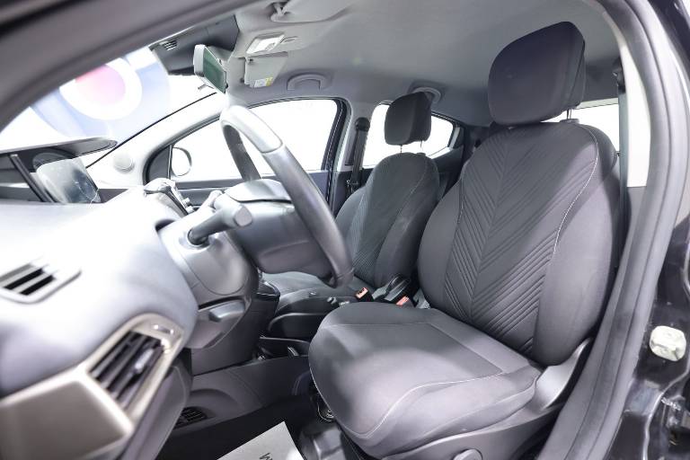 LANCIA Ypsilon 13