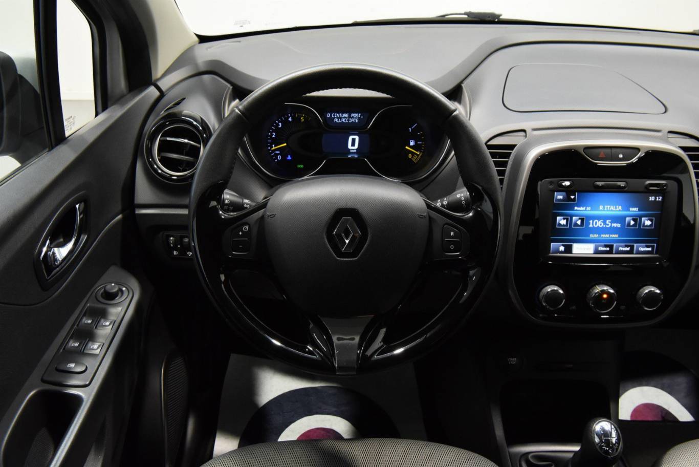 RENAULT Captur 22
