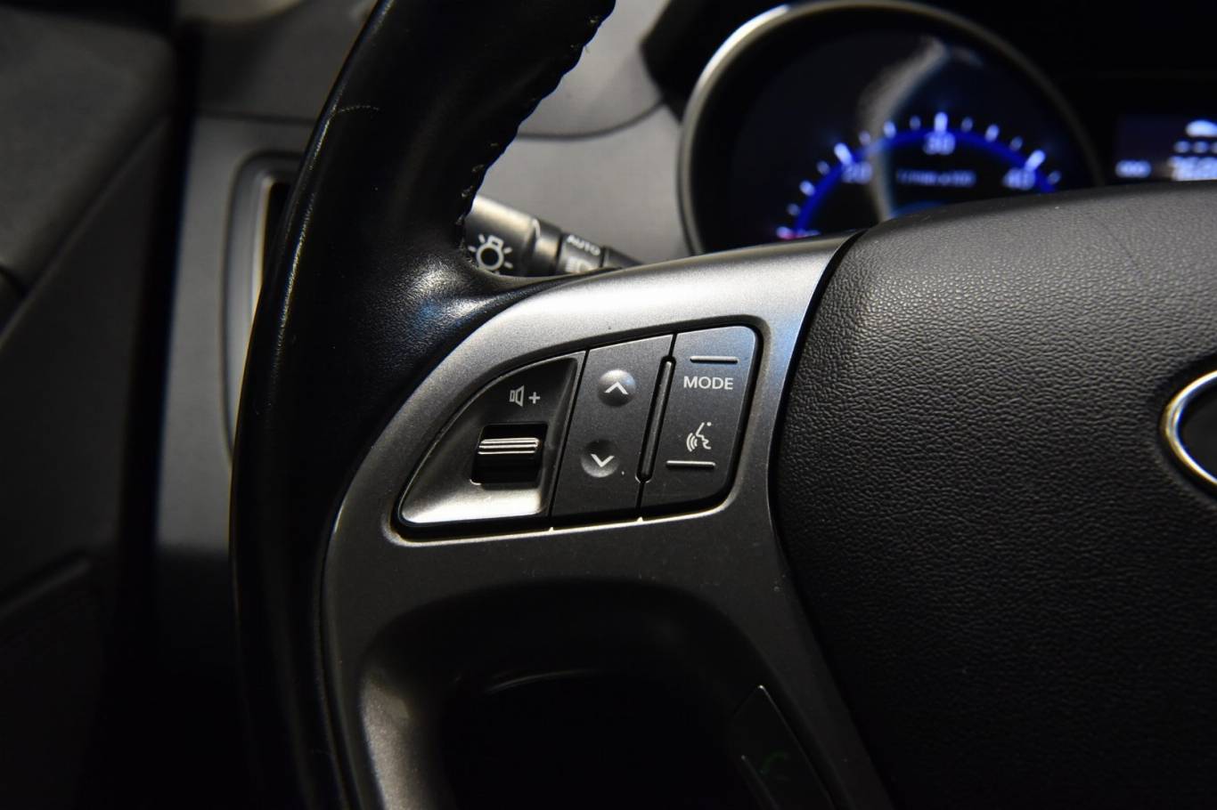 HYUNDAI IX35 7