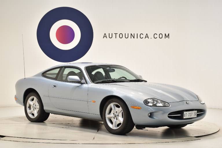 JAGUAR XK8 27