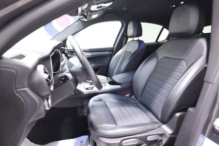 ALFA ROMEO Stelvio 6